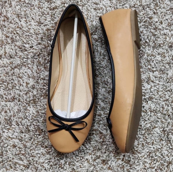 JustFab | Shirley Flats / Size: 10 - Picture 3 of 8